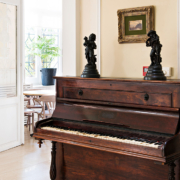 Detalle antigüedades balneario